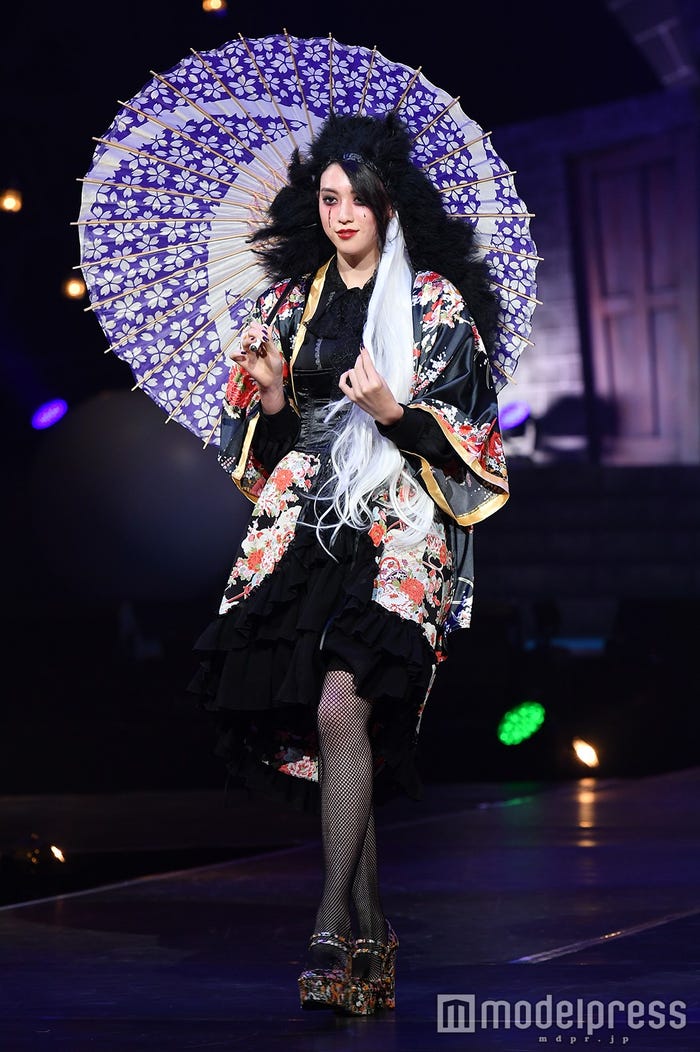 三吉彩花(C)モデルプレス