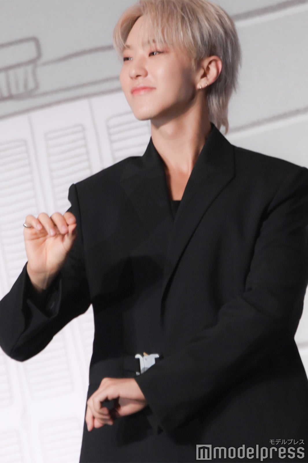 指揮者になったHOSHI（ホシ）（C）モデルプレス