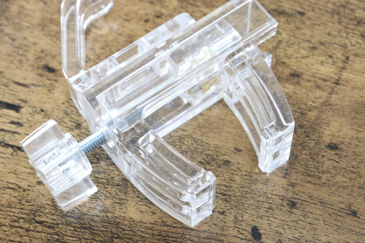 丸パイプ用はさんで取り付けフック　アーム