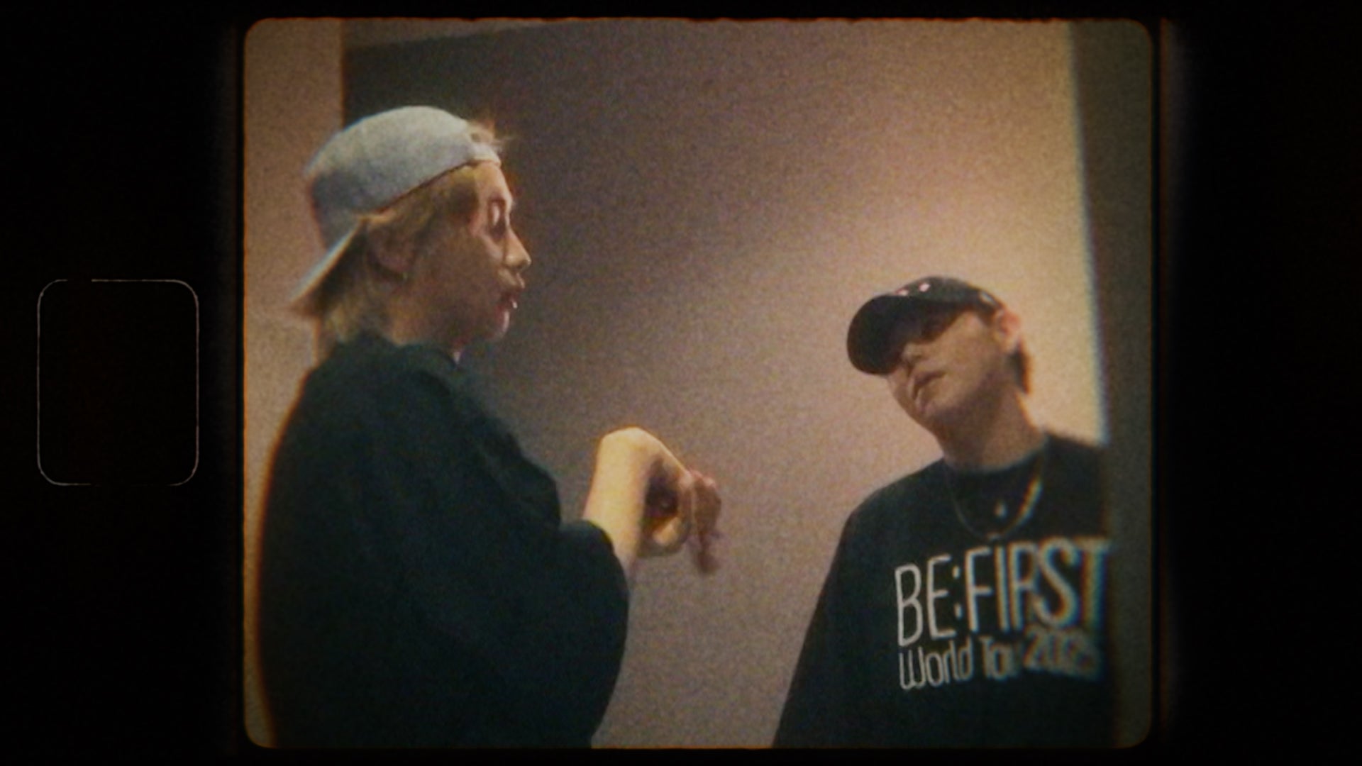 新WEBムービー「サン生と楽曲作ったよ」篇より（提供写真）