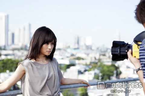 前田敦子メイキングカット