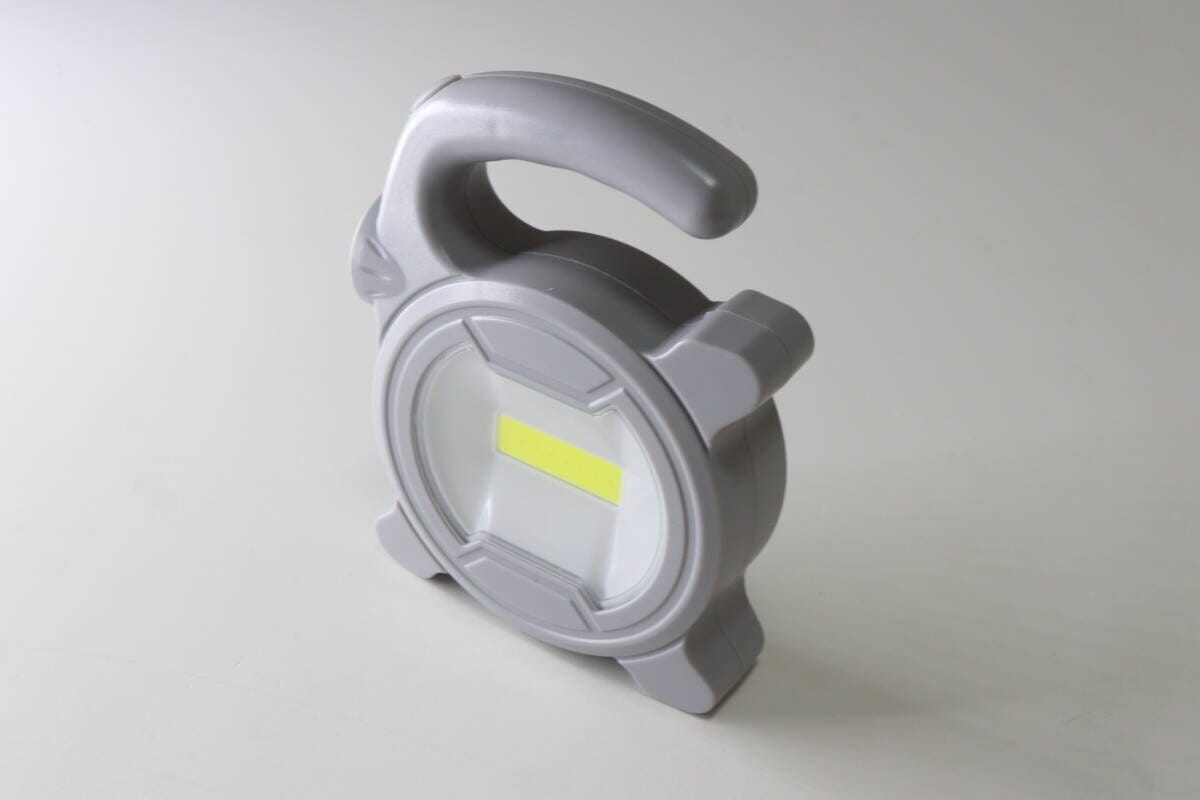 ダイソー　手持ちライト（グレー）　デザイン