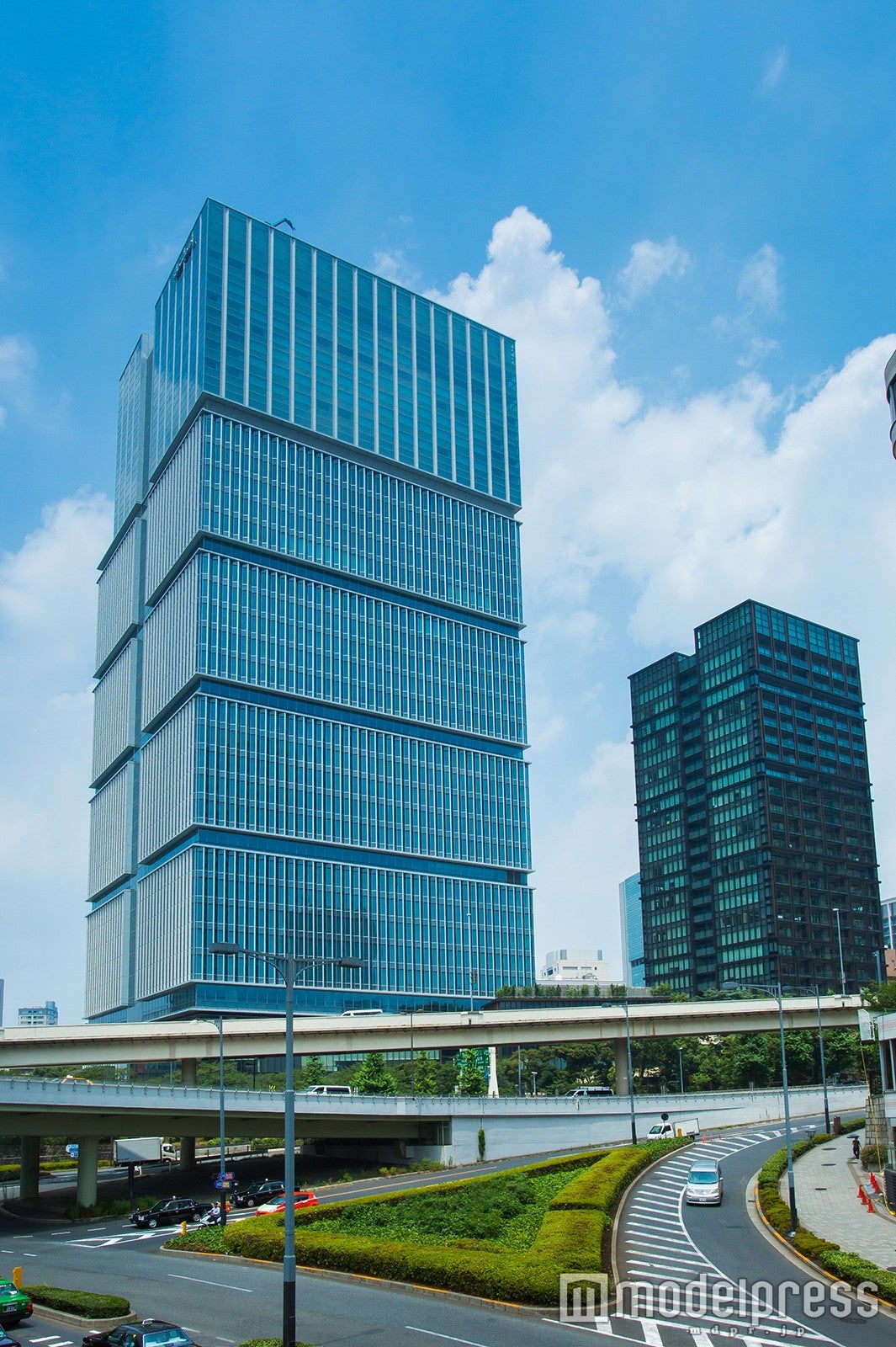 外観（赤坂見附側より）／画像提供：西武ホールディングス