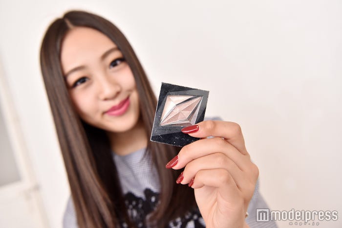 同じ高校生におすすめのKATEのアイシャドウ(フォルミングエッジアイズ)(C)モデルプレス