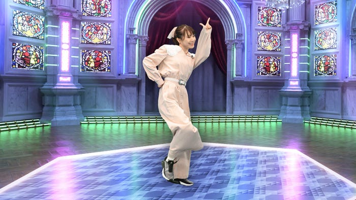 石井亜佑美 (C)フジテレビ