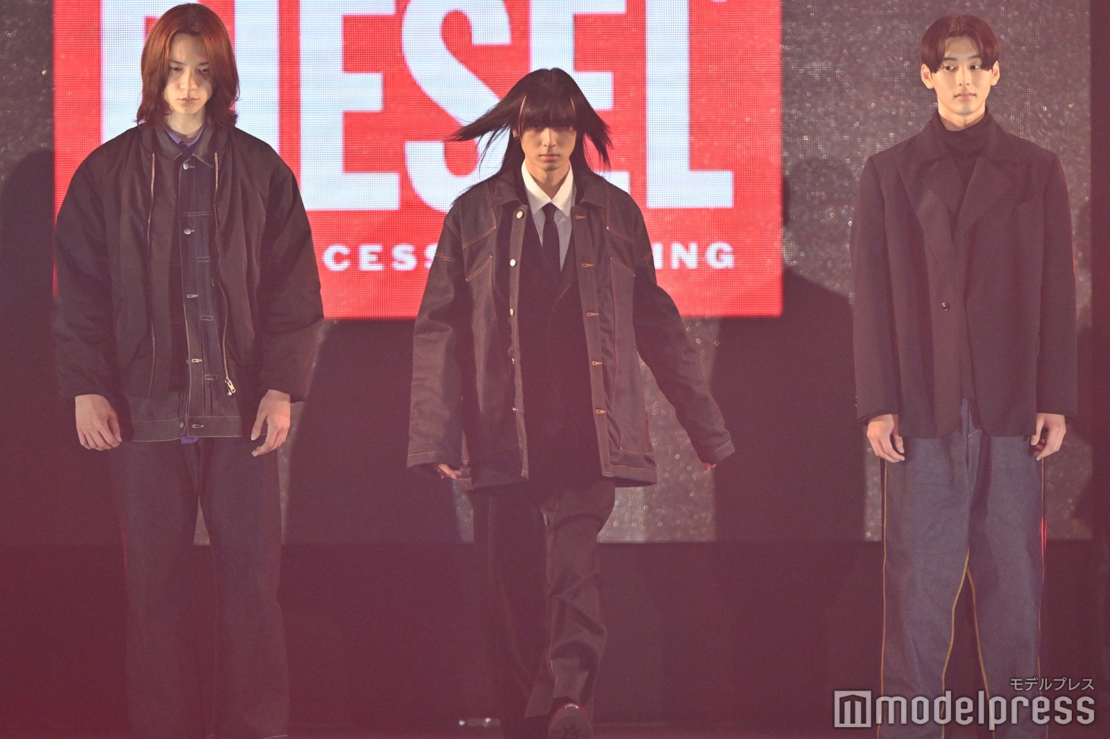 （C）モデルプレス