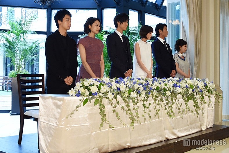 （左から）太賀、吉田羊、福士蒼汰、本田翼、永井大、馬場園梓