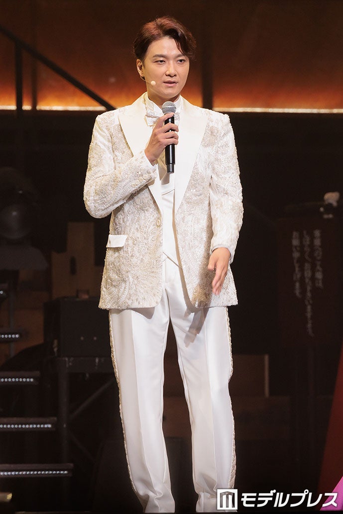 井上芳雄（C）モデルプレス