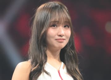 人気上昇中の森脇梨々夏「初のビジネスクラスはお部屋ってくらい広くて」機内ショットに反響 豪華な機内食も