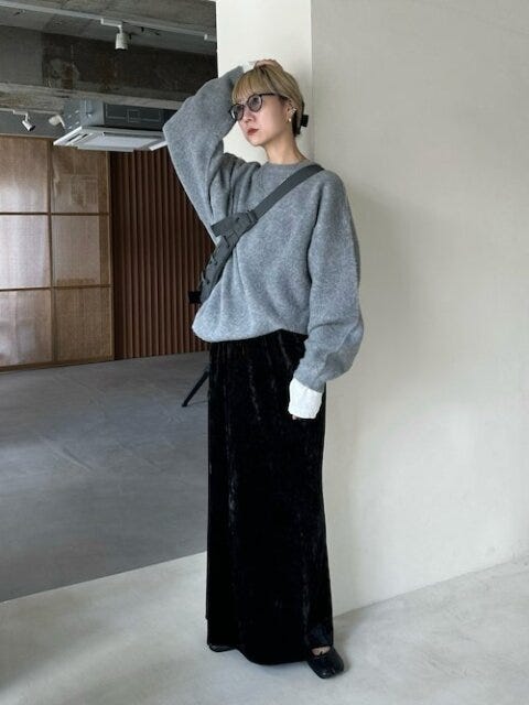 黒スカートコーデ