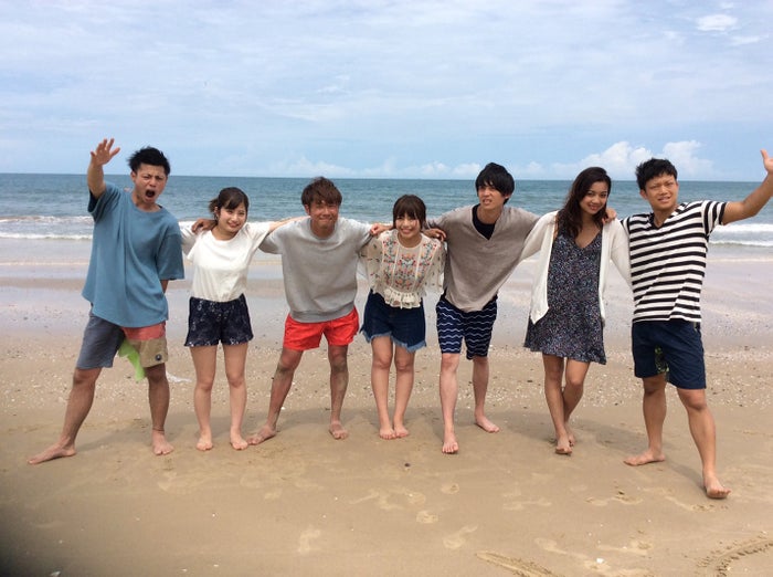 撮影の合間のオフショット/「あいのり:Asian Journey」(C)フジテレビ