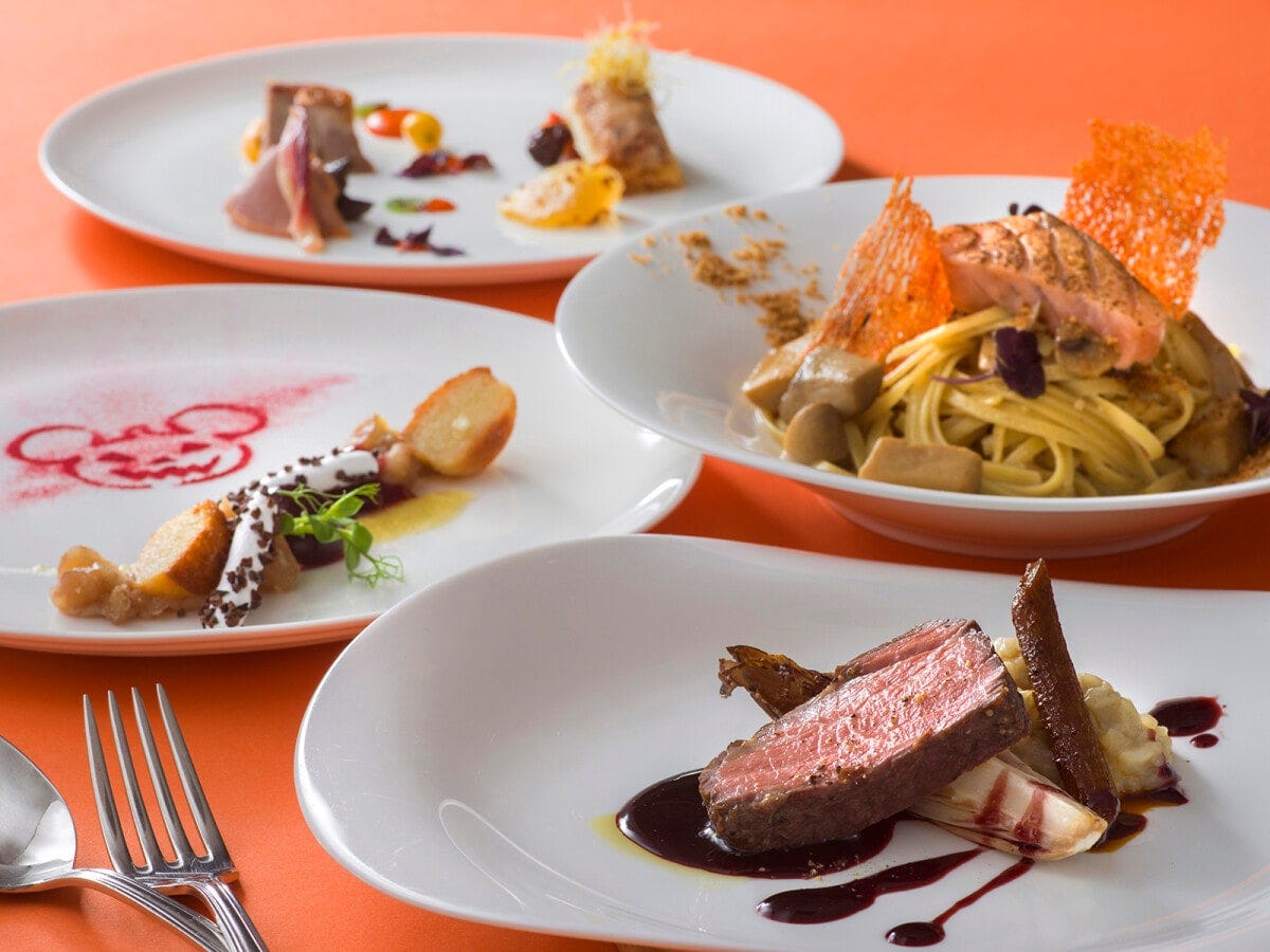 「リストランテ・ディ・カナレット」のスペシャルセット（5800円）は、アンティパスト・ミストなど豪華な内容