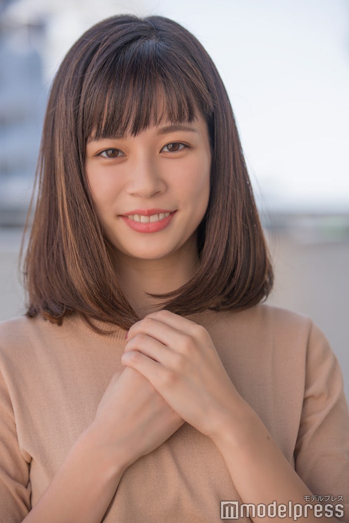 鈴木唯アナウンサー(C)モデルプレス