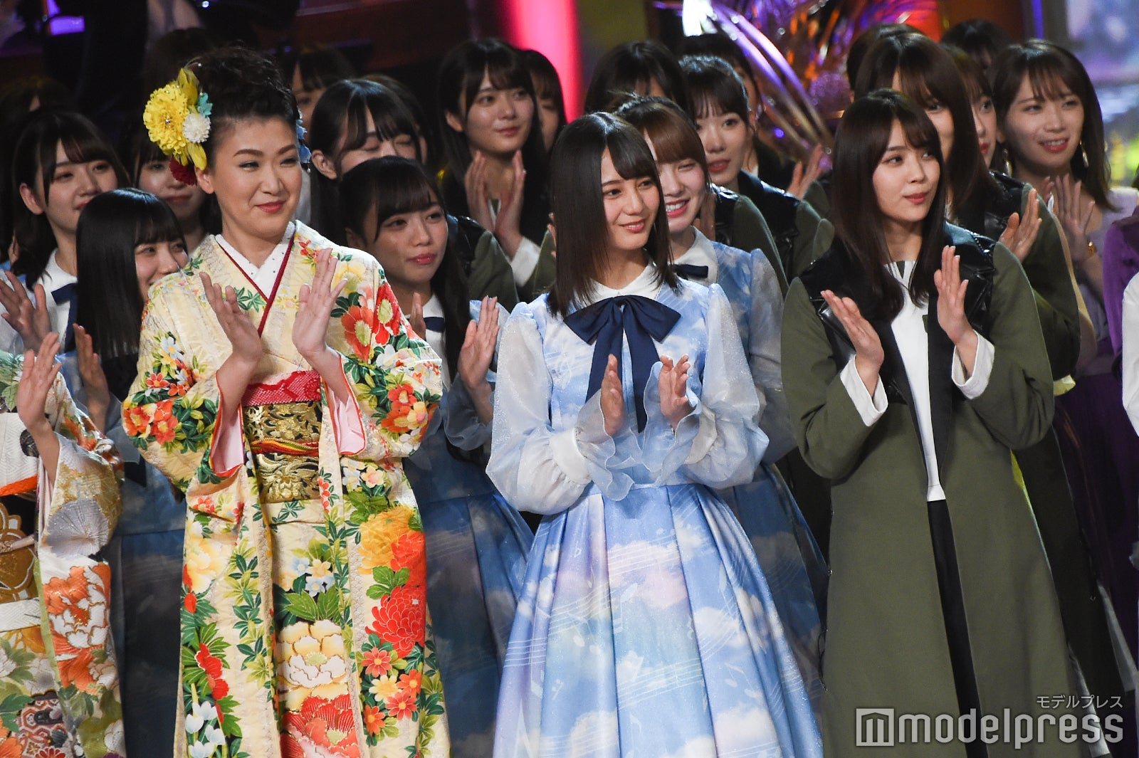 オープニング （C）モデルプレス