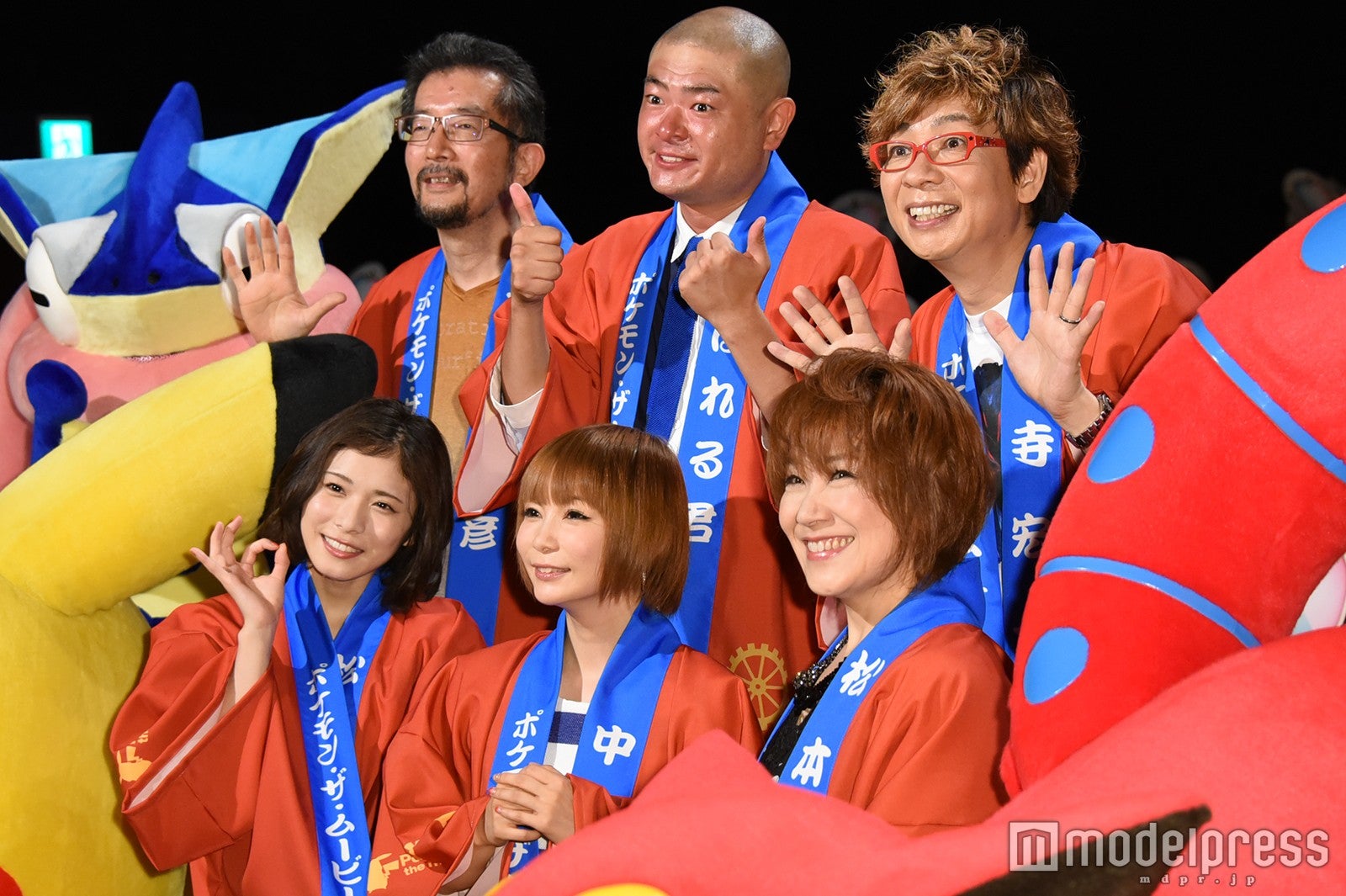 （左から時計回りに）湯山邦彦監督、あばれる君、山寺宏一、松本梨香、中川翔子、松岡茉優（C）モデルプレス