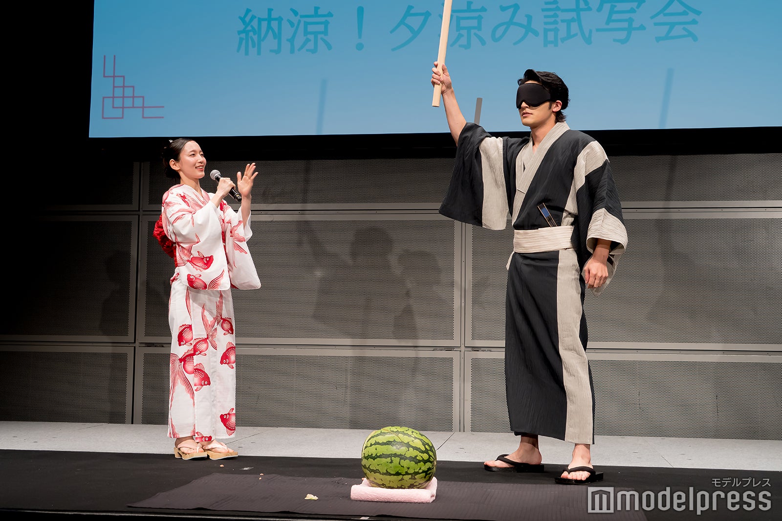 吉岡里帆、水上恒司（C）モデルプレス