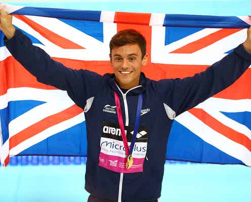 イギリス“飛び込み王子”トム・デイリーが「イケメンで可愛い」と話題 20歳上男性脚本家と婚約中