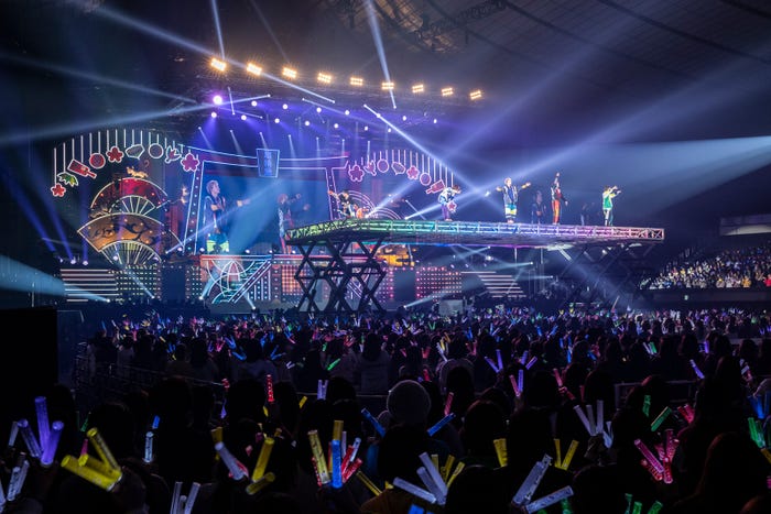 超特急(カメラマン:米山三郎、深野輝美、笹森健一、小坂茂雄)