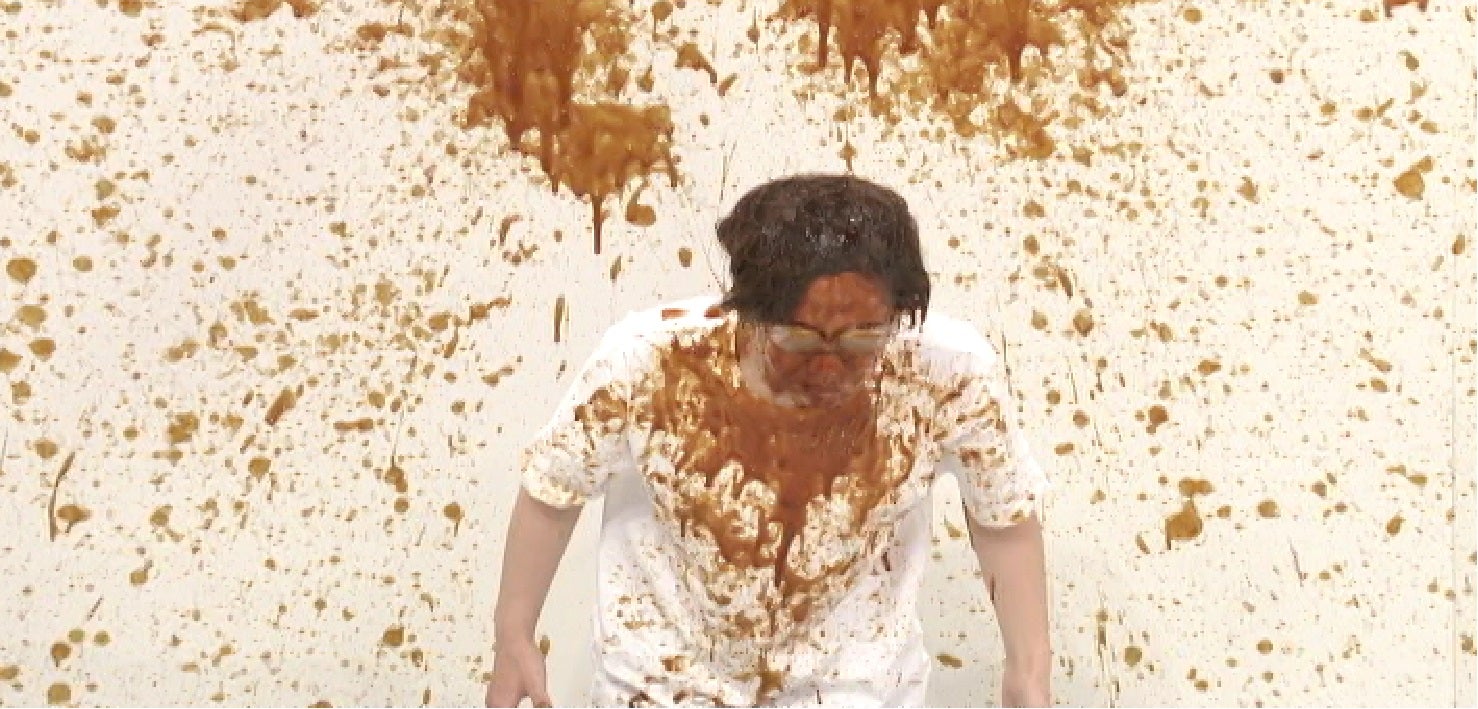 なにわ男子「しゃべくり007」で“コテコテ”な顔面ソースバズーカ洗礼受ける