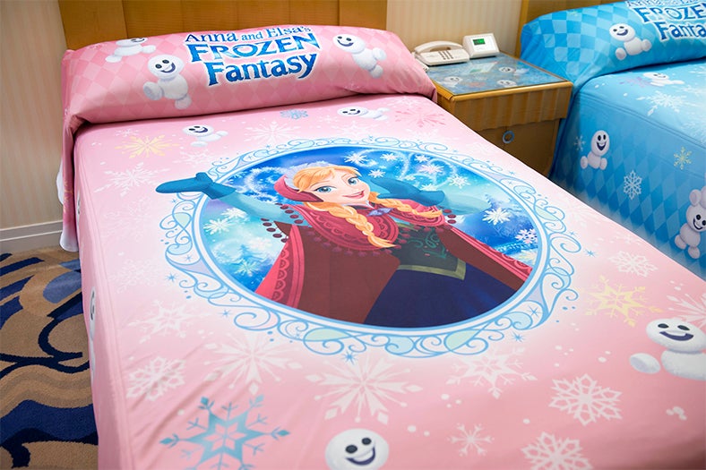 ベッドスプレッド（C）Disney