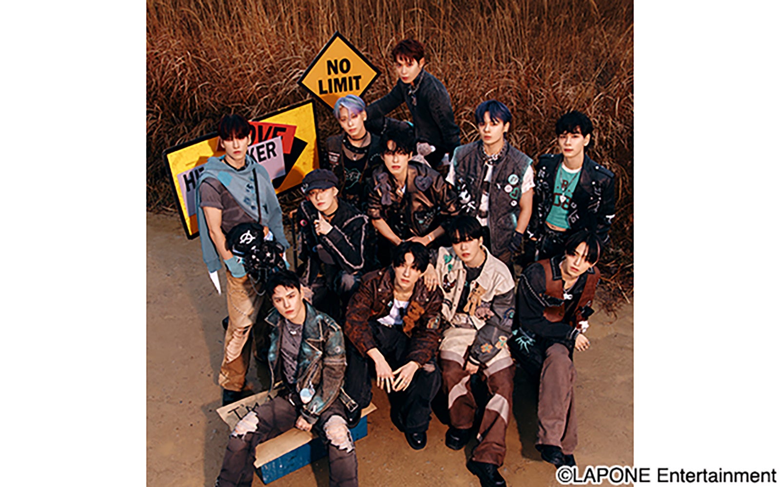 JO1（C）LAPONE Entertainment