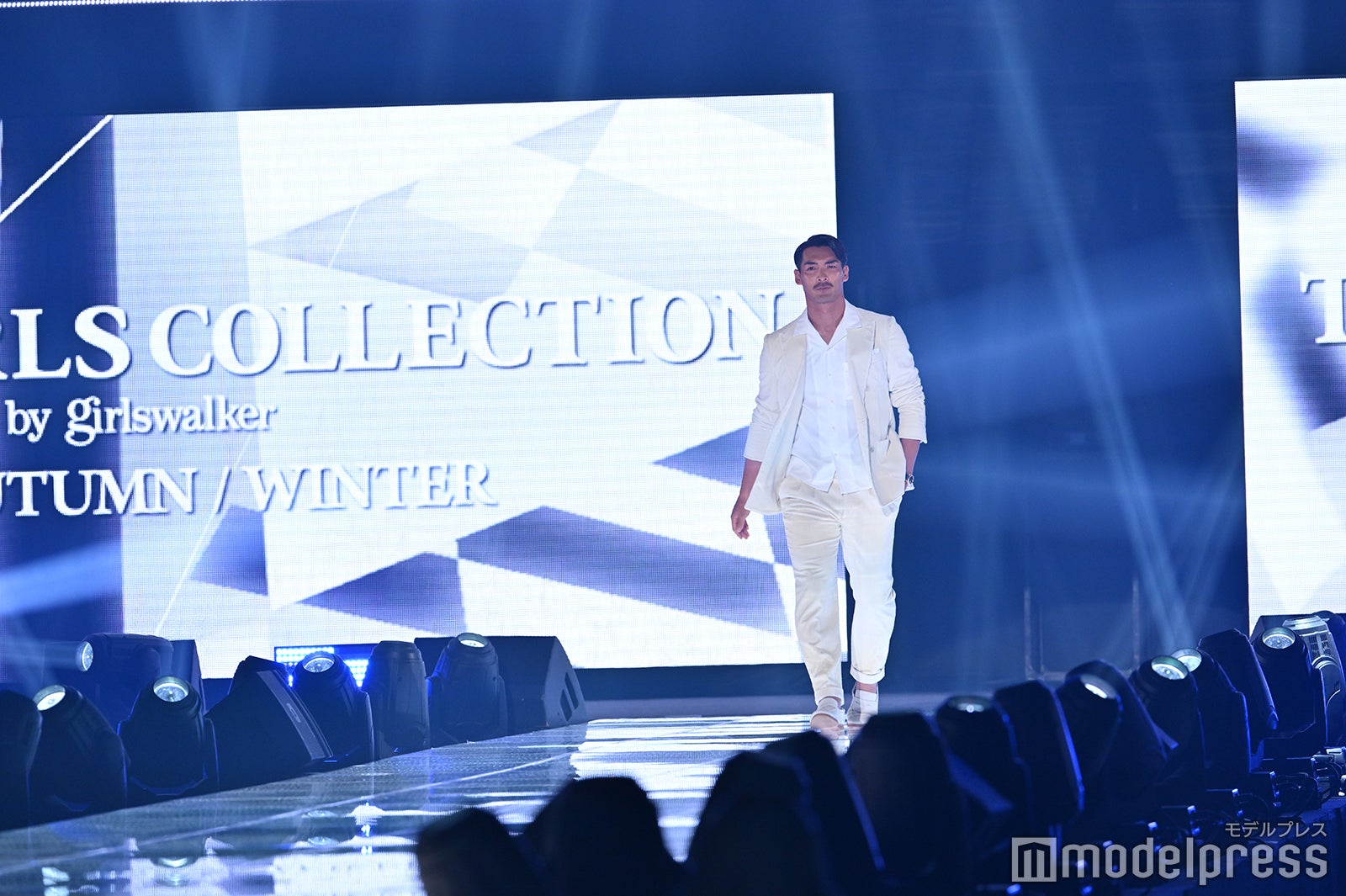 （C）モデルプレス