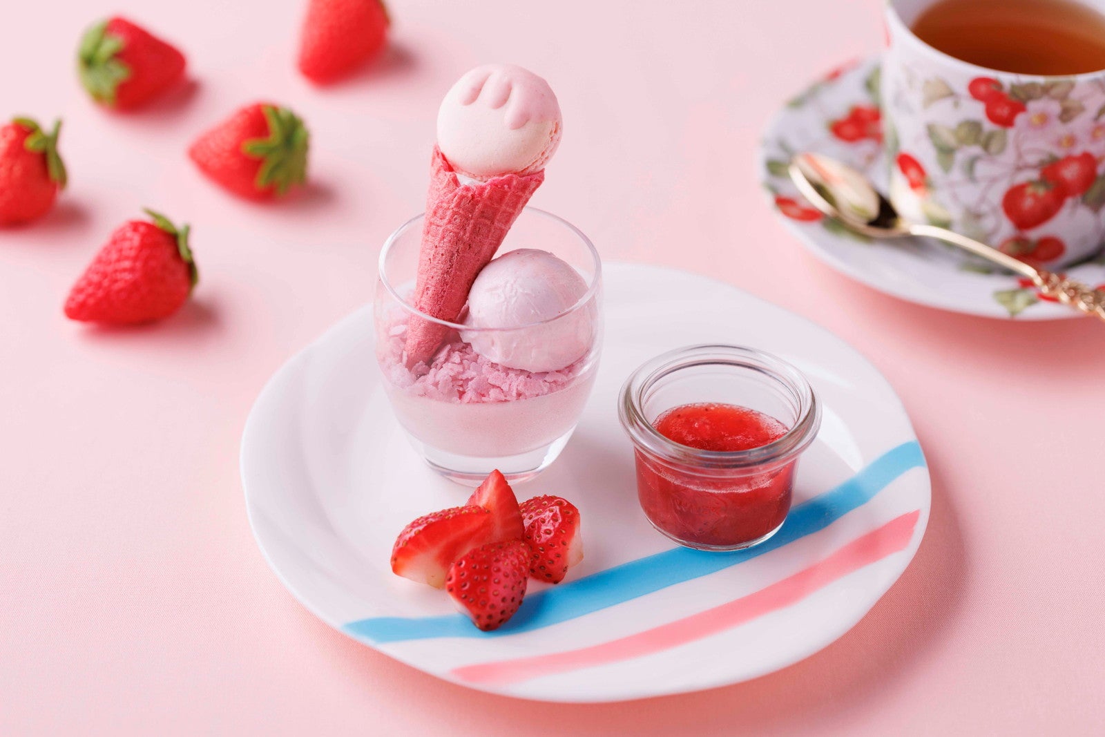 Strawberry meets Paris／画像提供：東京ベイヒルトン