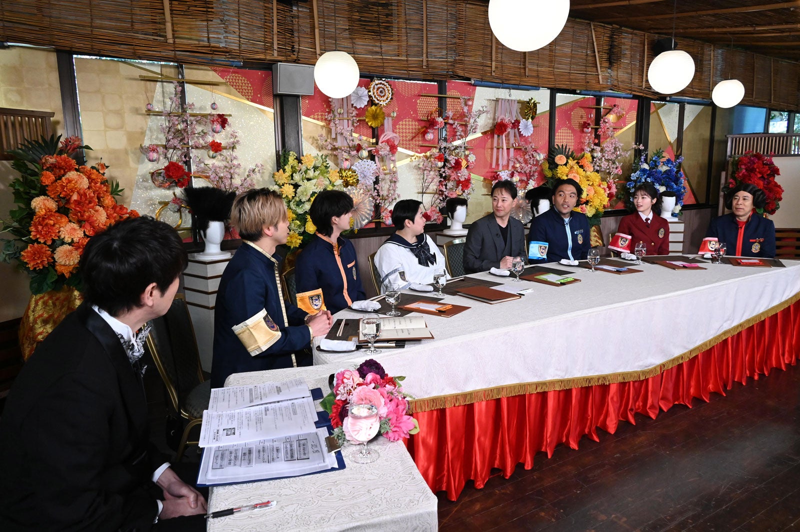 羽鳥慎一アナ、増田貴久、高橋文哉、やす子、中居正広、盛山晋太郎、小芝風花、岡村隆史（C）日本テレビ