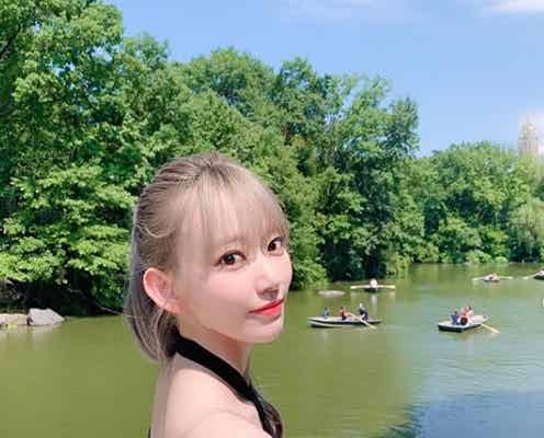 IZ*ONE宮脇咲良、美背中チラリSEXYショットに絶賛の声続出