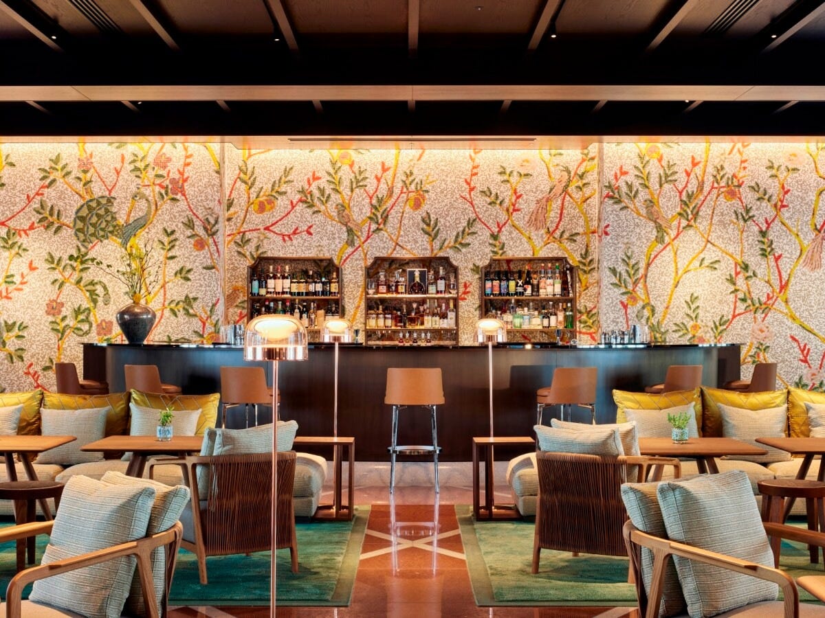 どこに目を向けても絵になる空間が広がる「ブルガリ ホテル 東京」。こちらは最上階のバー