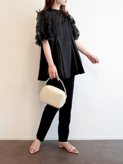 黒 ブラックコーデ 春夏 黒 ブラックコーデ 春夏