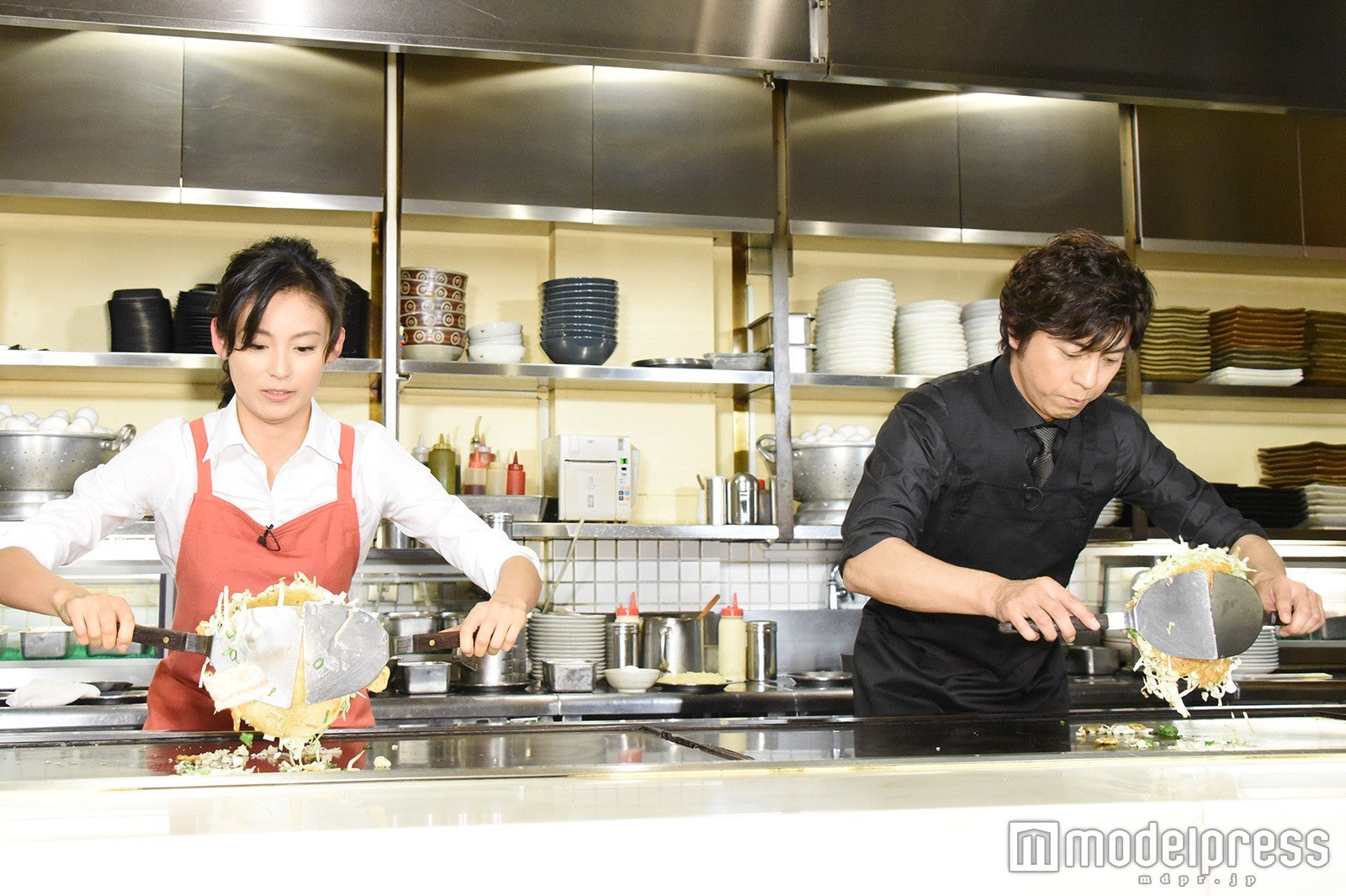 本仮屋ユイカ、上川隆也 （C）モデルプレス