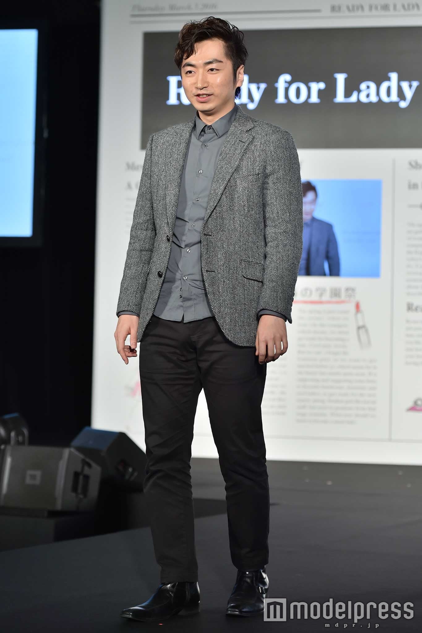 芥川賞作家・羽田圭介が初ランウェイ バラエティ出演急増で「ブクブク太っちゃって」