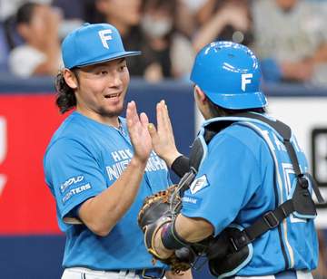 日本ハム・伊藤 3年連続2桁星 シーズン最終登板でエースの意地「いい形で終われてよかった」