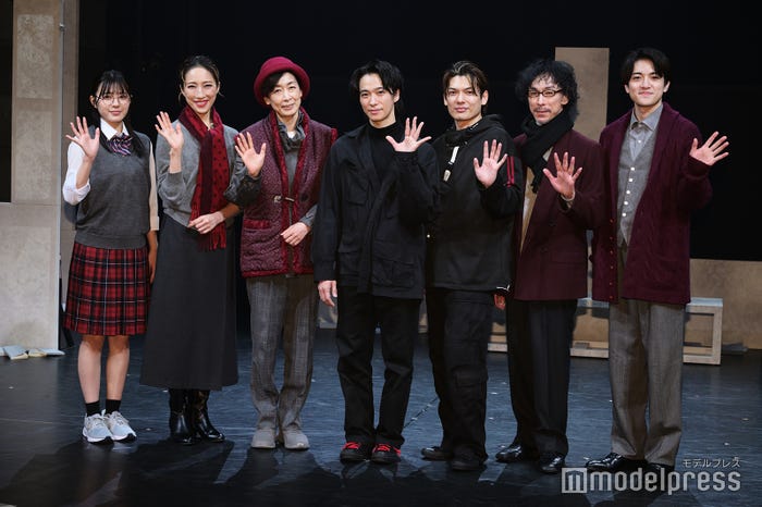 平川結月、水夏希、久世星佳、戸塚祥太、崎山つばさ、首藤康之、松村優(C)モデルプレス