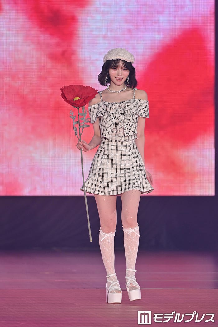 真鍋凪咲(C)モデルプレス