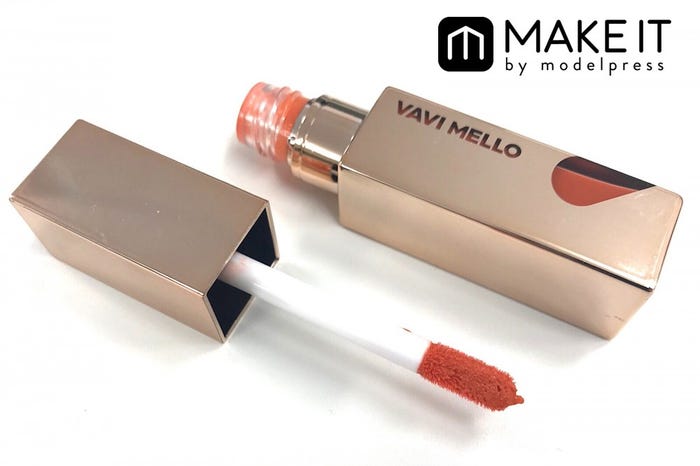 バビメロ/ハートウィンドウリップティント オイルタイプ/01ダリア/1,400円(税抜) (C)メイクイット