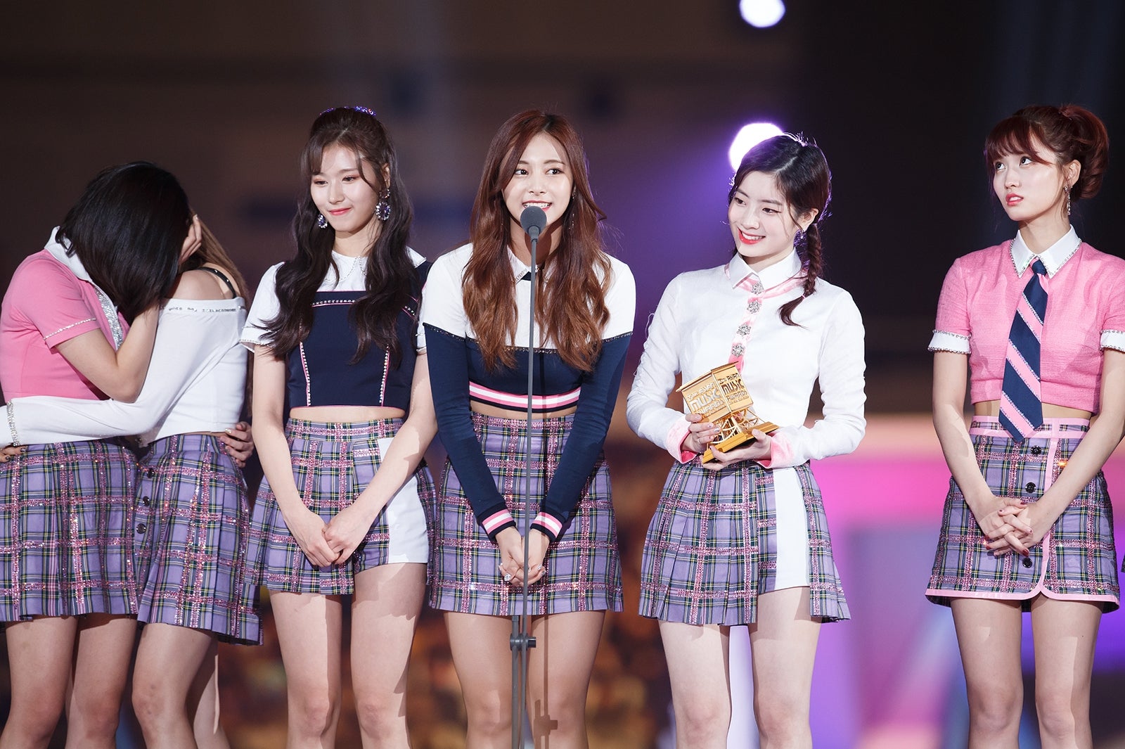 TWICE（C）CJ E&M Corporation, all rights reserved