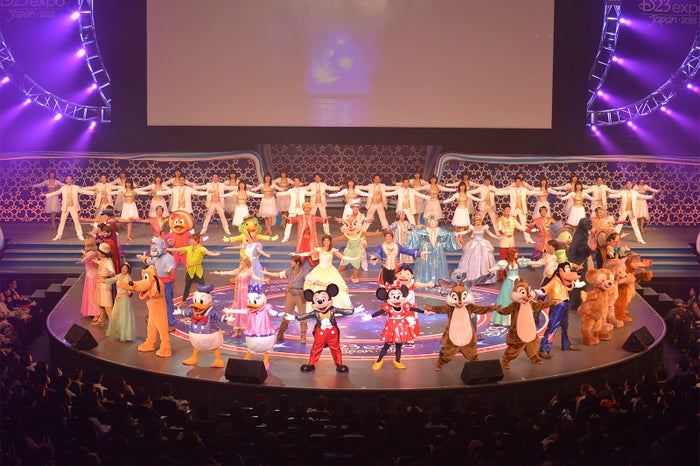 Tdr 35周年目から 第四ステージ へ ミッキーら大集合で1日だけの特別ショー D23 Expo Japan 18 モデルプレス