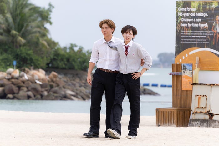 いっさ、れお「今日、好きになりました。卒業編2025inシンガポール」(C)AbemaTV, Inc.