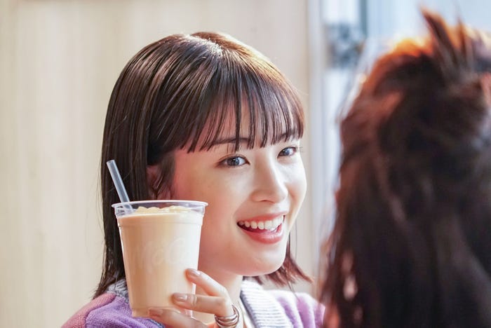 広瀬すず/新TVCM「寄り道マック 夕方のピーチ」篇メイキングより(提供写真)