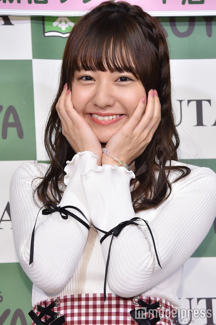 フェアリーズ林田真尋 欅坂46長濱ねると密着2ショット 誕生日を祝福 モデルプレス