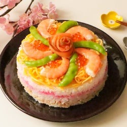 ひな祭りに 型で重ねて簡単 ちらし寿司ケーキ の作り方 モデルプレス