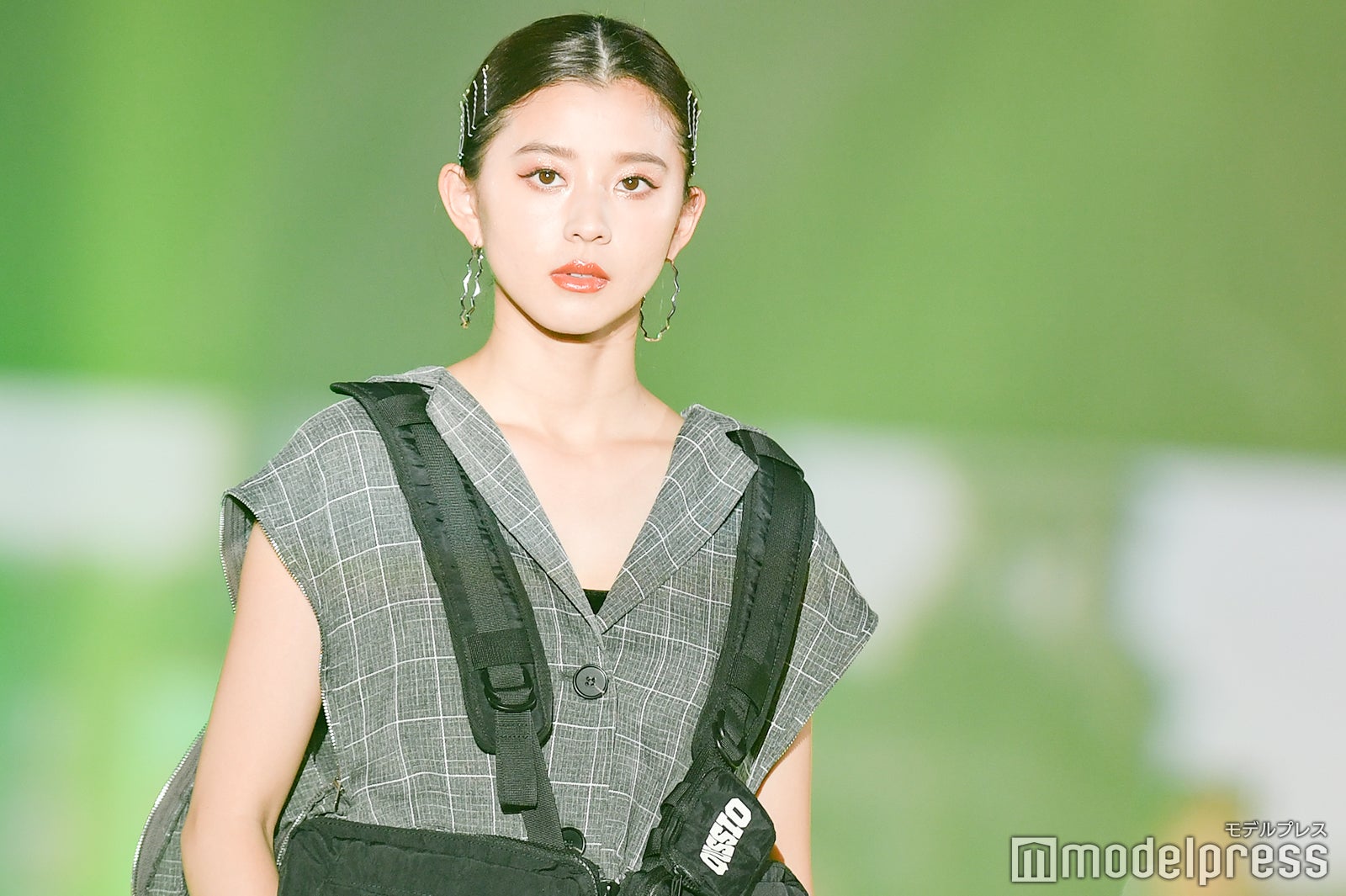 朝比奈彩（C）モデルプレス