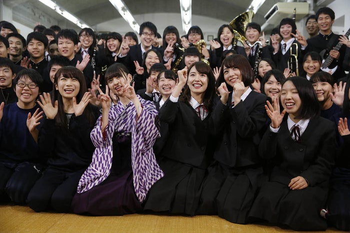 乃木坂46が転校生に 1日入学で現役ティーンの リアル を体感 モデルプレス