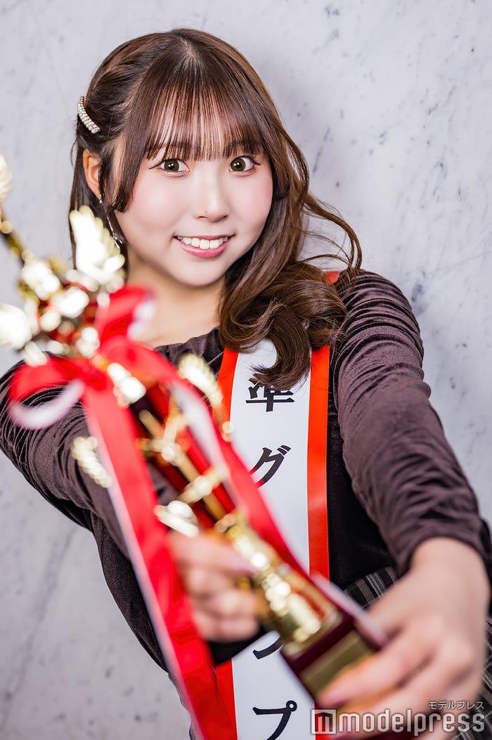 平野百菜さん(C)モデルプレス