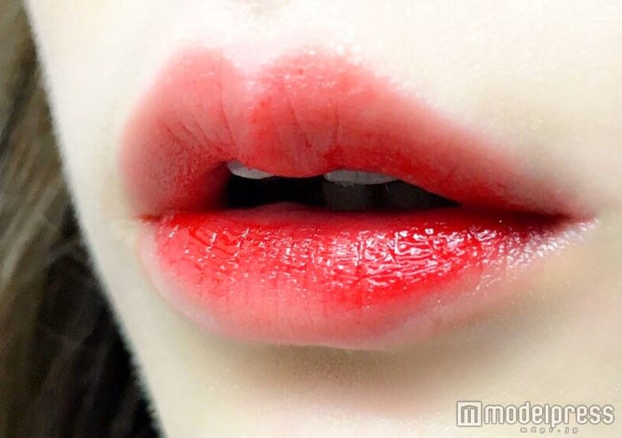 【3CE】「タトゥーリップティント“LUZTIC”使用/写真:Risa(C)モデルプレス