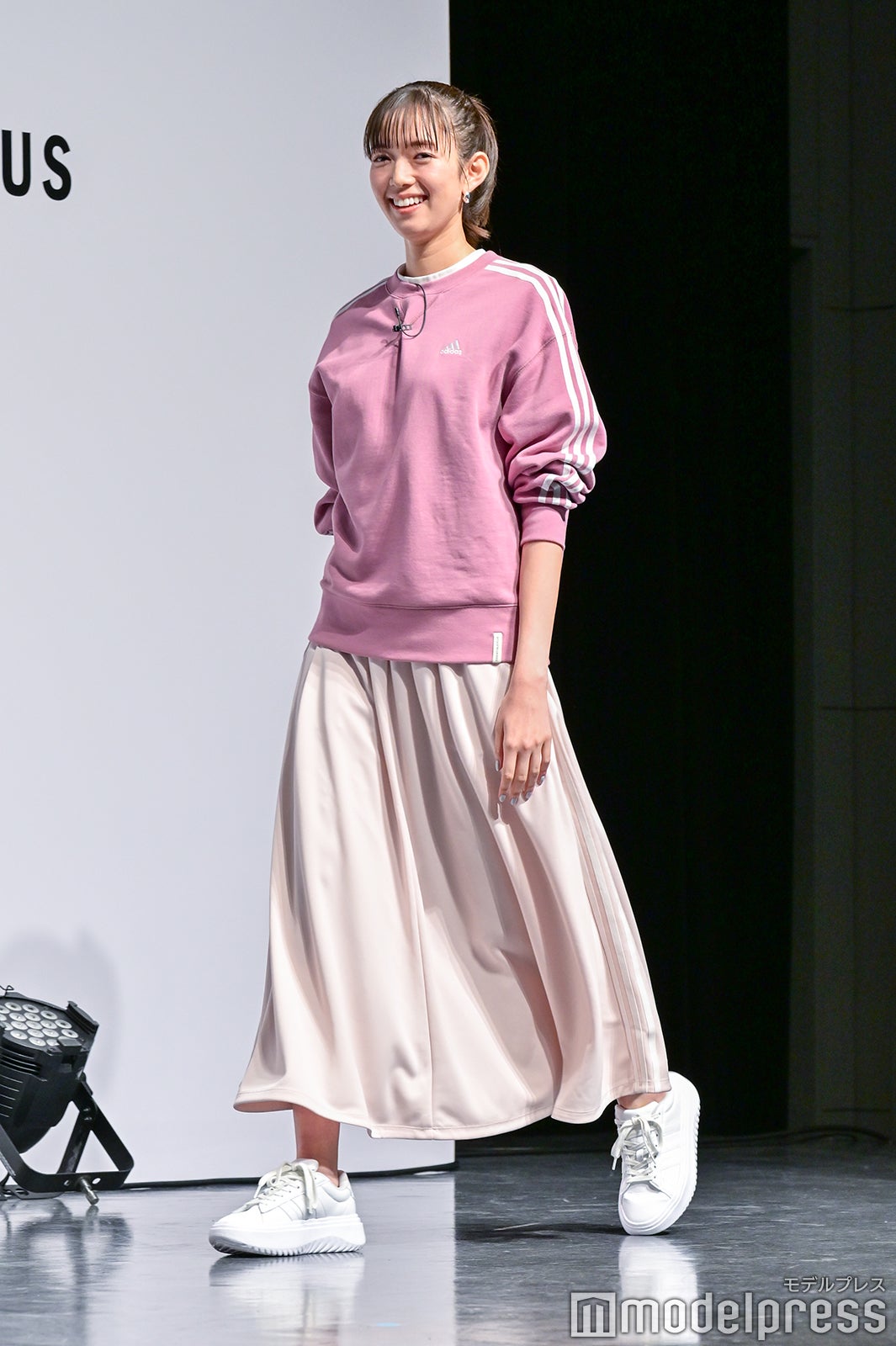 佐藤栞里（C）モデルプレス