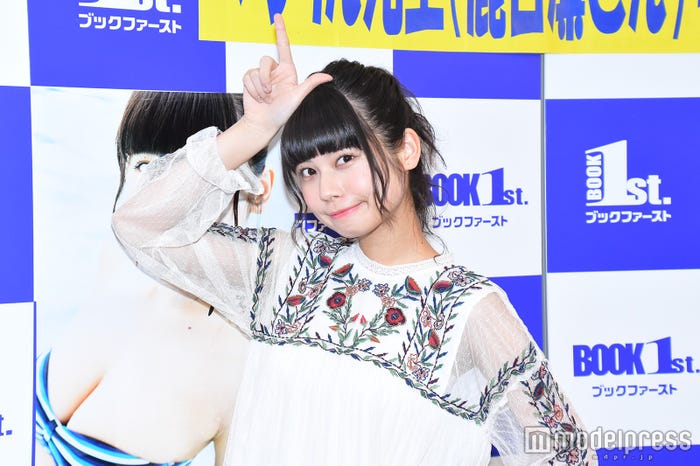 鹿目凛 (C)モデルプレス