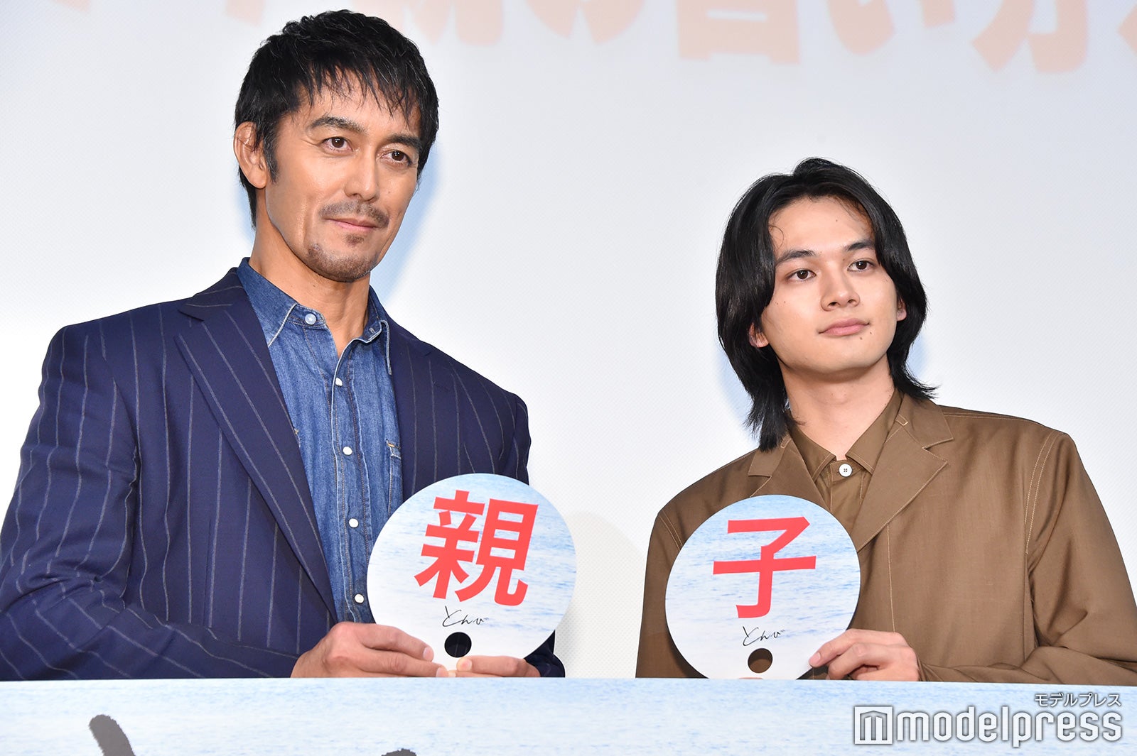 阿部寛、北村匠海（C）モデルプレス